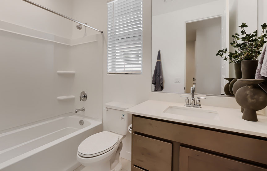 Alamar Lennar Latitude Bath 3