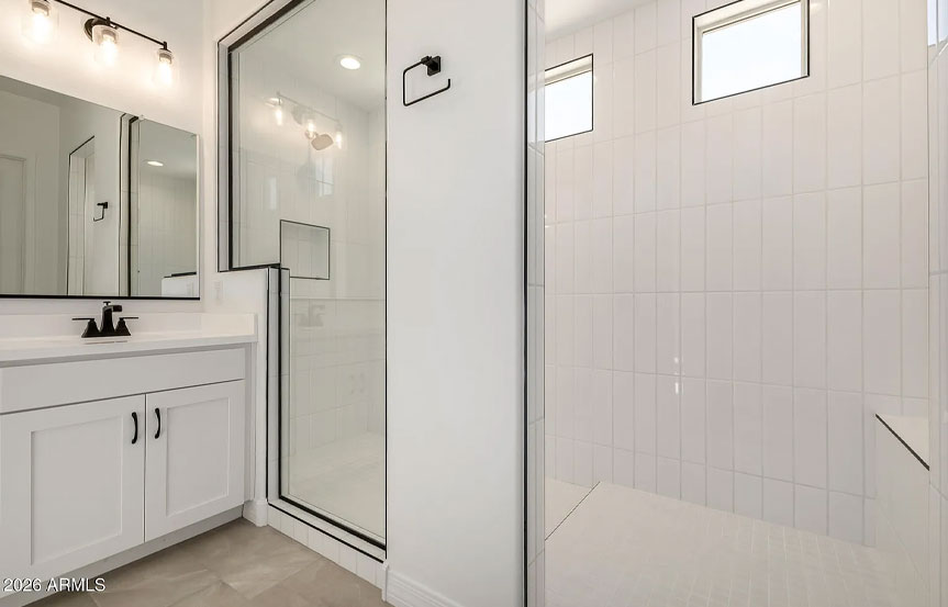 12009 W Marguerite Ave Bath2